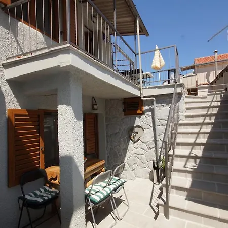 Apartment With A Parking Space Punat, Krk - 21293 *